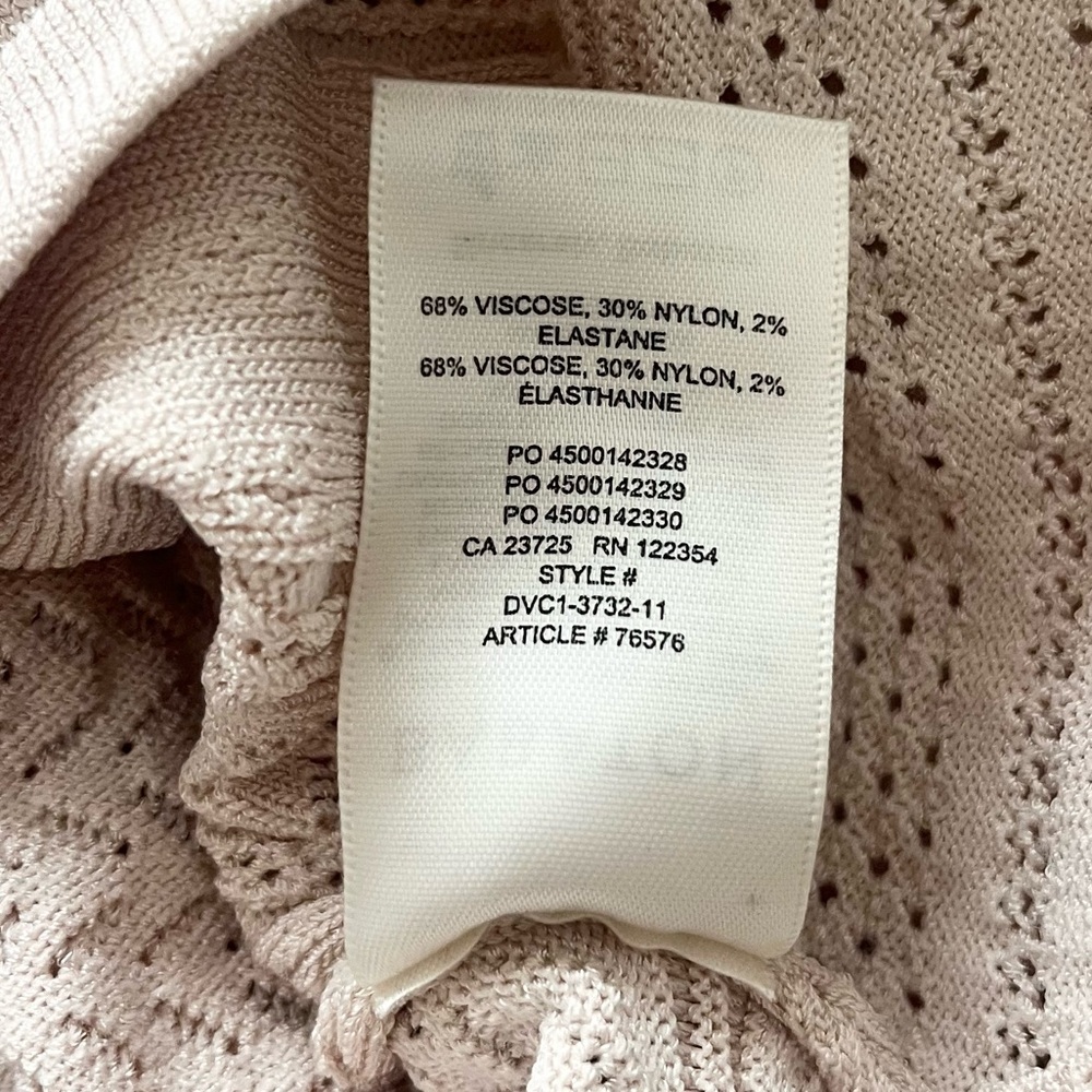Aritzia Babaton Pointelle Sleeveless Sweater Knit Crop Top in Cream Beige - Picture 6 of 9